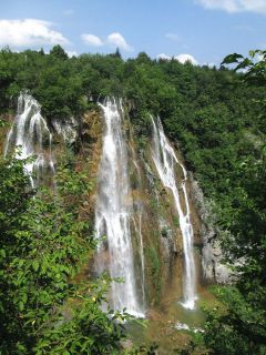 Wasserfall im Gebiet der Plitvicer Seen