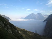 4102173_Wolken im Maderanertal.jpg