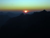 Sonnenuntergang auf der Bluemlisalphuette [2834m]