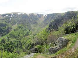 8966_Cirque glaciaire du Frankenthal mit Hohneck.jpg