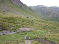 3800542_Comba des Merdeux am Rifugio Frassati [2550m].jpg