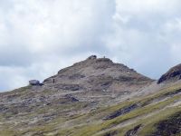 Hannoverhaus oberhalb der Bergstation.jpg