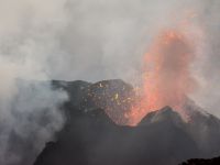 Stromboli Krater Ausbruch