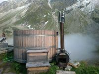 3852023_Badebottich an der  Etzlihütte [2052m].jpg