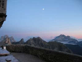 Civeatta-Nordwand [3220m] von Nuvolau-Huette.jpg