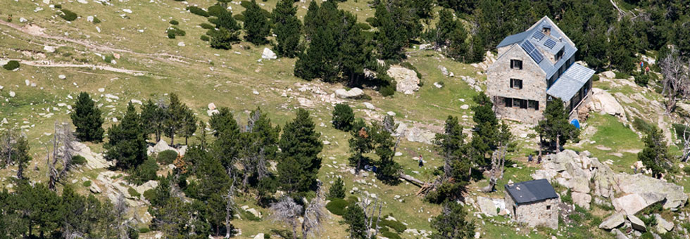 REFUGI ULLDETER - 2.236m Refugi d'Alta muntanya, Vallter 2000, Girona