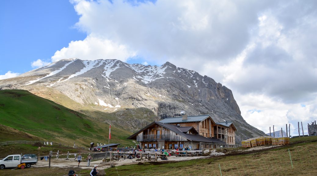 Plattkofelhütte Seiseralm - Rifugio Sasso Piatto