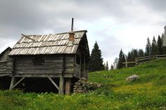 Koča na Planini pri Jezeru - Schuppen