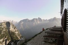 Sonnenaufgang auf der Prehodavcih-Hütte - 2071m